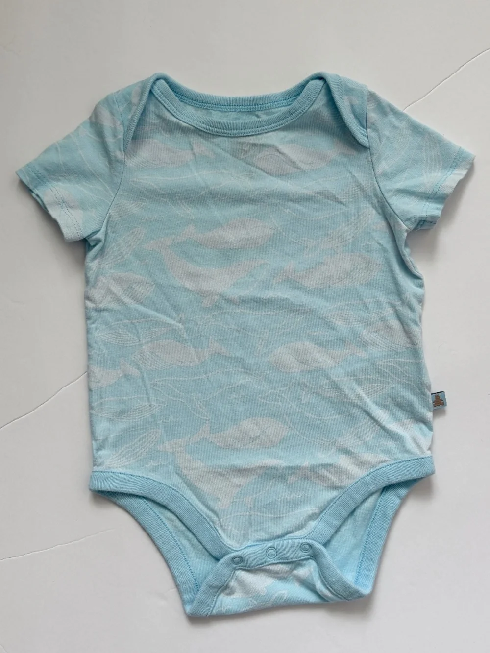 Like New Baby Gap Boy's Onesie Blue Ocean Size 6-12M